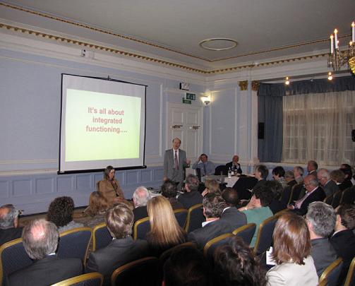 25 IMG_0139.JPG - Dr Travis's presentation at the Institute of Directors in London included a live demonstration of brain wave coherence during Transcendental Meditation and gave a concrete example of developing of the full potential of the brain.